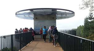 Tempat wisata ini dijuluki sebagai tempat paling tinggi yang ada di cameron malaysia. Tempat Menarik Di Malaysia Mengikut Negeri Percutian Bajet
