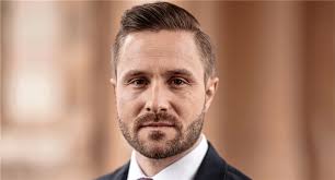 Artmann an Krebs erkrankt