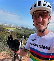 Alan Mechanic's Instagram, Twitter & Facebook