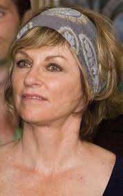 Brynn Thayer — Wikipédia