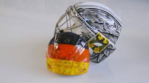 Gegen großbritannien soll der erste sieg her. So Wird Die Eishockey Maske Von Olympia Torhuter Dennis Endras Bemalt Youtube