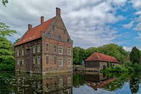 The wasserburg haus welbergen was first mentioned in the 13th century and was the home of the lords of welleberghe. Wasserburg Haus Welbergen Foto Bild Architektur Deutschland Europe Bilder Auf Fotocommunity