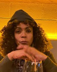 Adriana Beyer's Instagram, Twitter & Facebook