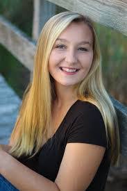 Hannah Wolfson's Instagram, Twitter & Facebook