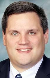 School board names new coach, principal