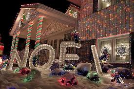 Awesome Outdoor Christmas Lights House Decorating