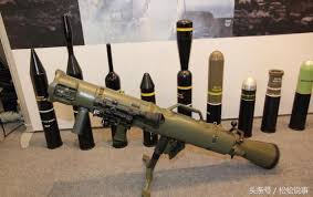 The rockwell bigbazooka is a big gun in fallout and fallout 2. Rpgå½ˆé ­é£›è¡Œæ™‚æœƒå™´ç« ä½†ä¸å±¬æ–¼ç«ç®­ç­' å…¶å¯¦æ˜¯é€™æ¨£ç™¼å°„å‡ºåŽ»çš„ æ¯æ—¥é ­æ¢