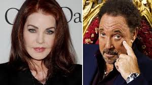 Tom Jones y Priscilla Presley, pareja sorpresa