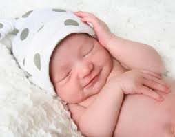 Memasuki usia bayi 2 bulan 2 minggu, anda akan merasa begitu bahagia saat mendengar perkembangan si kecil seperti sudah mampu tertawa. Perkembangan Bayi 2 Bulan Panduan Lengkap Milestone Untuk Orangtua Theasianparent Indonesia