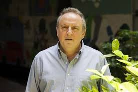 Επίθεση με γκαζάκια στο σπίτι του Δημήτρη Καμπουράκη | Liberal.gr