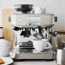 Bean to cup coffee machines look great on your sideboard and give that barista feel to your coffee preparation. Breville Barista Pro Sur La Table