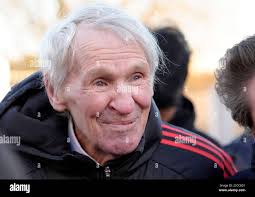 U 23 soccer hi-res stock photography and images