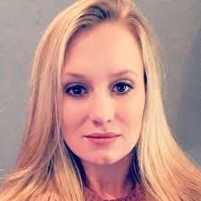 Danielle Kuhn's Instagram, Twitter & Facebook