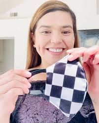 Look good, feel good.✨🤍 Last chance for 30% off all face mask ✨ Code:  thankyou30 #facemask# #oliviasinteriordesign #shoplocal #shop #fashionista 