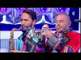 Ce célèbre jeu télé dont il a raté le casting à plusieurs reprises (video). N Oubliez Pas Les Paroles Chanson Sur Une Drole De Vie Avec Un Final De Cuivres Youtube