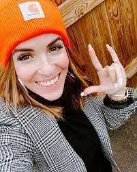 Stacy Utterback's Instagram, Twitter & Facebook