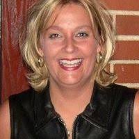 Dani Reeves (danettereeves)