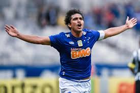 Marcelo martins (marcelo moreno martins, born 18 june 1987) is a bolivian footballer who plays as a striker for the bolivia national team. Marcelo Moreno Sera Apresentado Nesta Terca Feira Pelo Cruzeiro Lance