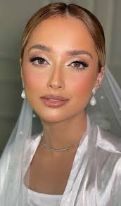 Who can do my wedding makeup in 2025?