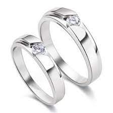 Cincin ini cocok dijadikan cincin tunangan unik maupun cincin pernikahan unik model terbaru. Contoh Gambar Cincin Tunangan Cincin Berwarna Emas Ini Juga Bisa Menjadi Pilihan Yang Tepat Untuk Anda Dan Ga Cincin Tunangan Cincin Perkawinan Cincin Antik