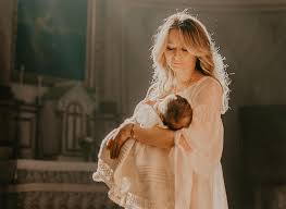 Profesoara ma batea cu o coarda plina de paiete. Laura Cosoi De Departe Cel Mai Intens È™i Frumos Spectacol Din ViaÈ›a Mea Partea Asta Cu Maternitatea Mi Se PotriveÈ™te Cel Mai Bine Clubul Bebelusilor
