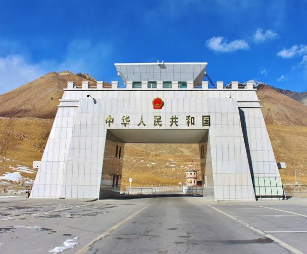 Record Cross-Border traffic surge at Khunjerab Pass driven by Pak-China  trade