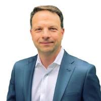 201000+ "Stuart ..." profiles