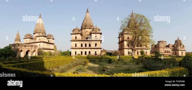 India, Madhya Pradesh, Orchha, Royal Chhatri mausoleums garden Stock Photo - Alamy
