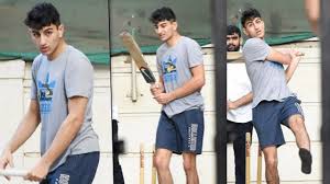 Saif Ali Khan S Son Ibrahim Ali Khan Wants To Play For India Saif Ali Khan Khan Sara Ali Khan