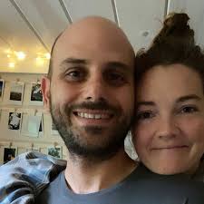 Carrlee and Chris (@carrleeandchris) • Instagram photos and videos