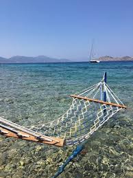 Deniz Icindeki Hamaklar Picture Of Mavi Akvaryum Otel Sogut Tripadvisor