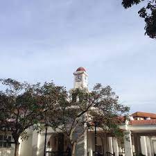 Kuala kubu bharu (aynı zamanda yazıldığından kuala kubu baru , kuala kubu bahru veya kuala kubu baharu ; Mahkamah Majistret Kuala Kubu Baru Courthouse In Kuala Kubu Bahru