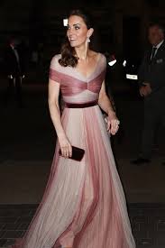 Check spelling or type a new query. Ganz Grosser Auftritt Herzogin Kate Erscheint Im Gucci Kleid Auf Der 100 Women In Finance Gala Vogue Germany