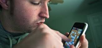 Playing games on your phone all day doesn't have to be lonely. The 5 Best Word Game Mobile Apps Besides Scrabble Scrabble Wonderhowto