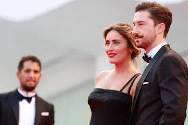 Renzi indagato con boschi e lotti. Facebook