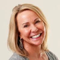 Kerri Norris's Instagram, Twitter & Facebook