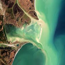 Are o populație de 3.663 de locuitori. Sulina Romanian Pronunciation SuËˆlina Is A Town And Free Port In Tulcea County Romania At The Mouth Of The Sulina Branch Of The Danube It Is The Easternmo