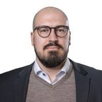 Adrian Schreiber's Instagram, Twitter & Facebook