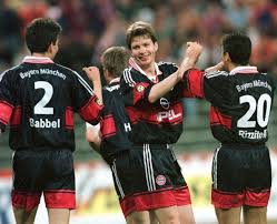 The german coach's future remains in doubt with continued speculation over a summer exit hansi flick has confirmed he held talks with oliver khan amid reports he could leave bayern munich this summer, with stefan effenberg warning his departure would be fatal for the bavarian giants. Bayern Munich And Unfortunate Coincidences The Football Pink