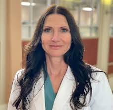 Tamara Bennett's Instagram, Twitter & Facebook