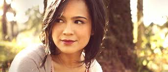 Ex de cantora gospel vaza áudio em que ela briga por maconha: 'Devolve'