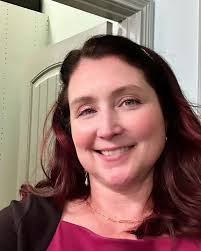 Highly recommend date night with your spouse. Dinner at the dining room of  the new RHIndy gallery was really good. The lobster roll and truffle fries  were amazing, and the butterscotch brûlée