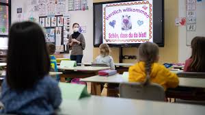 Jun 24, 2021 · exklusiv stimmungsbild an. Baden Wurttemberg Maskenpflicht Fur Lehrer Und Schuler An Grundschulen Swr Aktuell