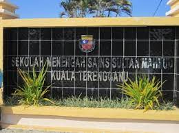 It was established in 1973 under the name of sekolah menengah sains terengganu (english: Sekolah Menengah Sains Sultan Mahmud Rumohstay Salmah