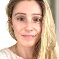 Melody Navarro's Instagram, Twitter & Facebook