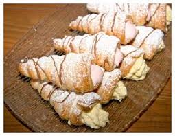 Sandi S Susse Welt Schillerlocken Mit Vanillecreme Und Himbeersahne Schillerlocken Himbeersahne Locken Machen
