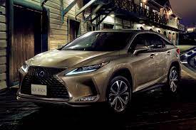 Originally released in its home market of japan in late 1997 as the toyota harrier, export sales began in march 1998 as the lexus rx. ãƒ¬ã‚¯ã‚µã‚¹ Rx ãƒžã‚¤ãƒŠãƒ¼ãƒã‚§ãƒ³ã‚¸ ãƒ–ãƒ¬ãƒ¼ãƒ‰ã‚¹ã‚­ãƒ£ãƒ³ahs ä¸–ç•Œåˆæ­è¼‰ Car Watch