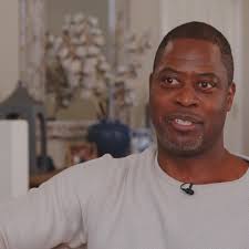 Jerry Ervin is a father, husband, motivational speaker and leadership coach  from Ahwatukee, AZ with an extremely healthy lifestyle. While running