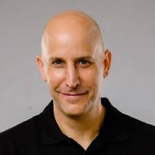 Kara Spinelli's Instagram, Twitter & Facebook