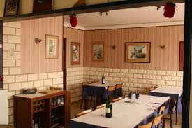 Starting a small diner entails scouting for. How To Find The Best Local Restaurants